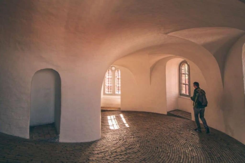 Beautiful Duplex Flat By Rosenborg Castle Lägenhet Köpenhamn Exteriör bild